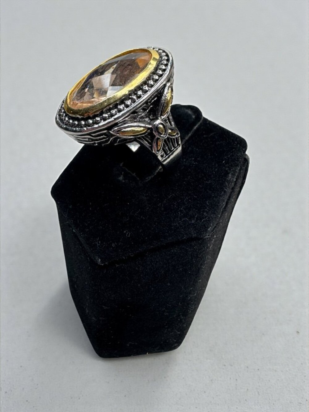 Large Oval Champagne Crystal Cocktail Ring Silver Gold Tone Floral Size 7.5